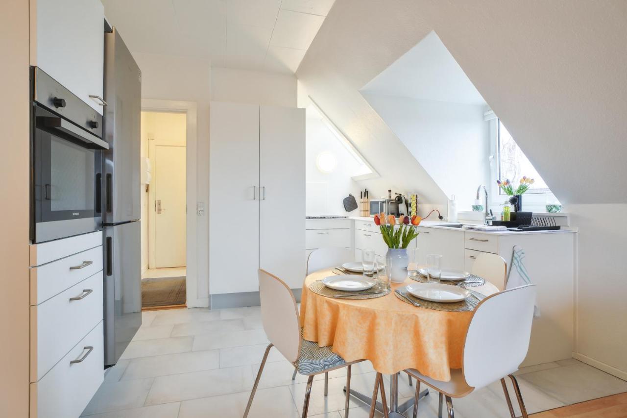 Leilighet Lovely Floor Near Airport, Metro And The
