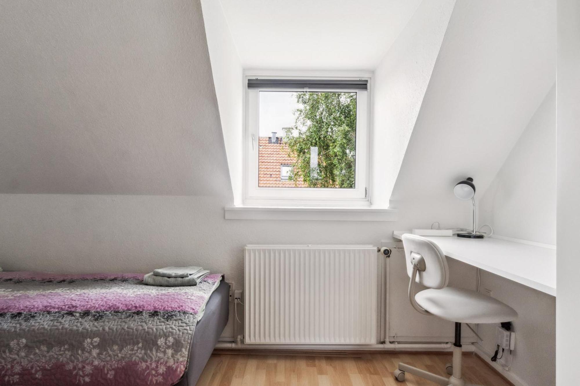 Appartement Lovely Floor Near Airport, Metro And The